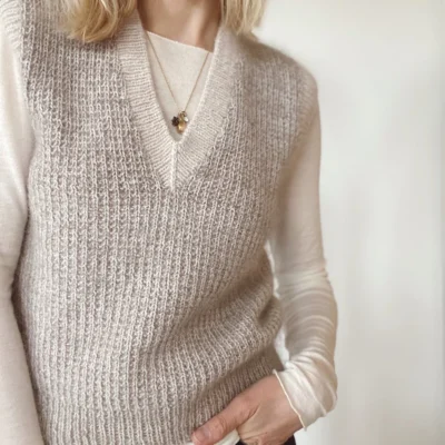 Friday Slipover V-neck by PetiteKnit