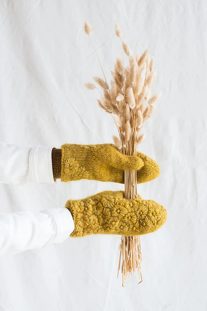Late Bloomer Mittens kit
