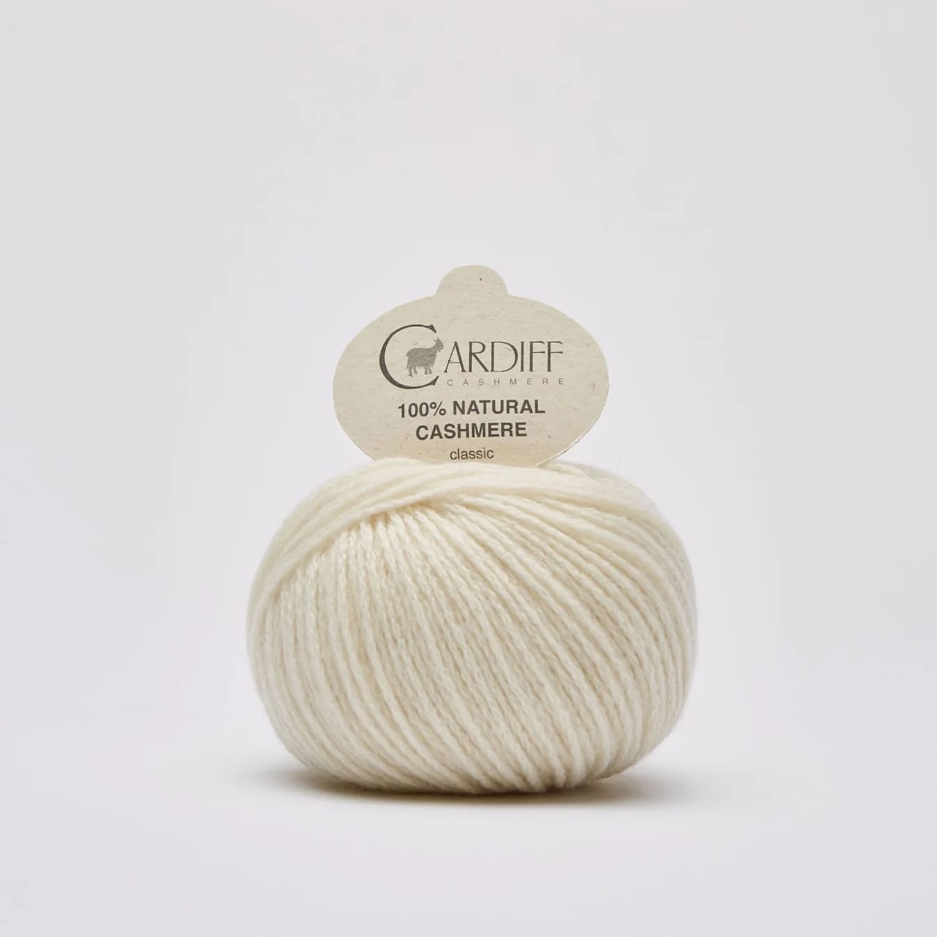 Cardiff Classic Panna undyed (599)